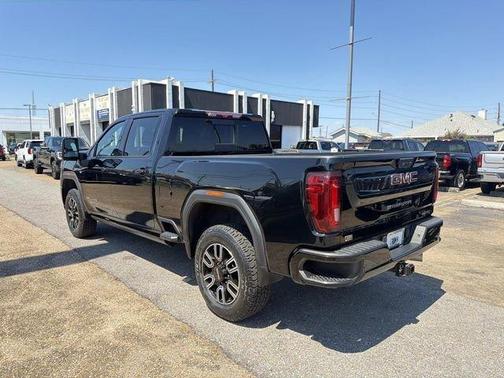 Onyx Black 2023 GMC Sierra 2500 AT4