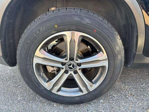 2022 Mercedes-Benz GLC 300 Base