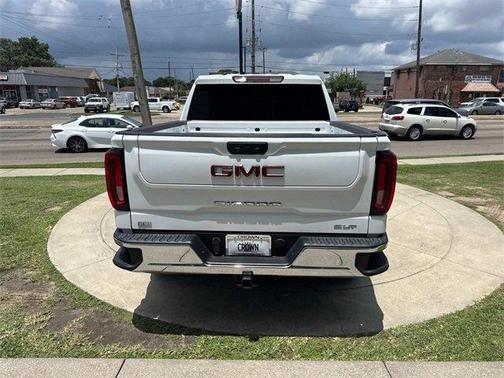 2022 GMC Sierra 1500 SLT