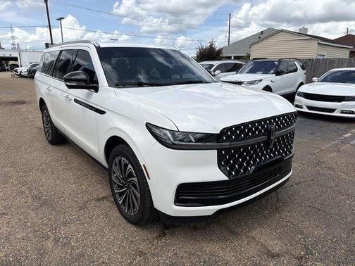 White Metallic 2025 Lincoln Navigator L Black Label