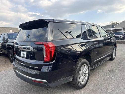 2021 GMC Yukon XL SLT