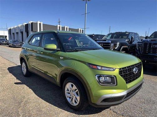 2023 Hyundai VENUE SE