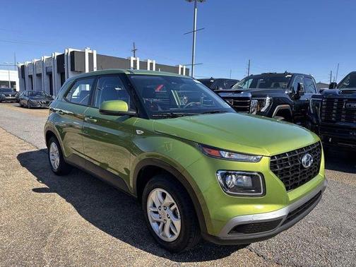 2023 Hyundai VENUE SE