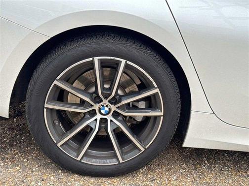 2020 BMW 330 i