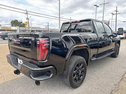 2025 GMC Sierra 2500 AT4