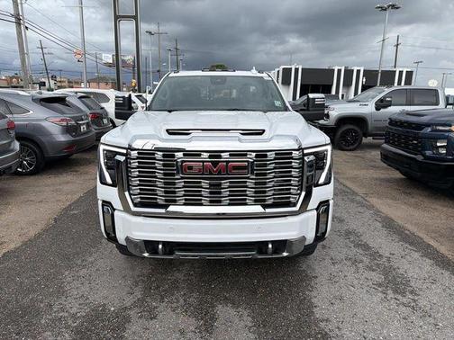 Summit White 2025 GMC Sierra 3500 Denali