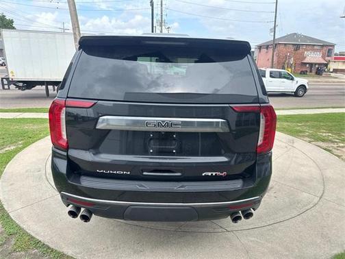 2022 GMC Yukon AT4