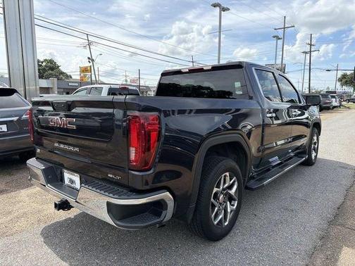 Titanium 2023 GMC Sierra 1500 SLT