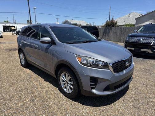 Silver 2020 Kia Sorento LX