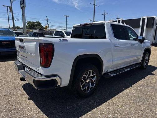 White Frost 2024 GMC Sierra 1500 SLT