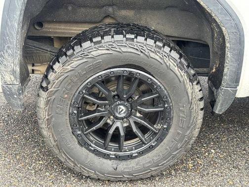 2022 GMC Sierra 1500 Limited AT4