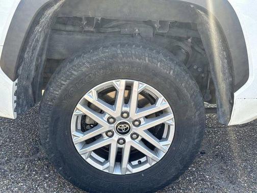 2022 Toyota Tundra SR5