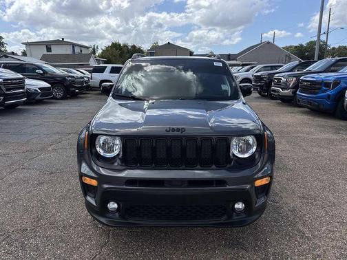 Graphite Gray 2023 Jeep Renegade Altitude