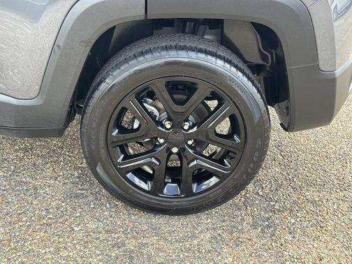 Graphite Gray 2023 Jeep Renegade Altitude