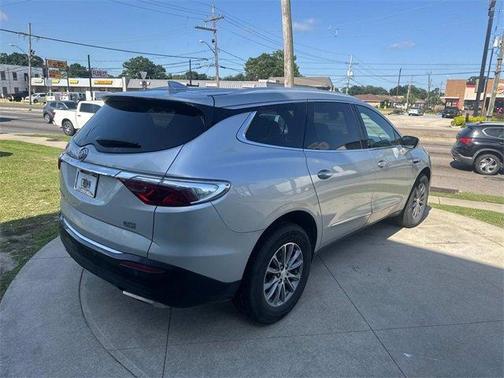 2022 Buick Enclave Essence