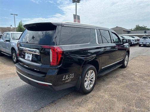 2022 GMC Yukon XL SLT