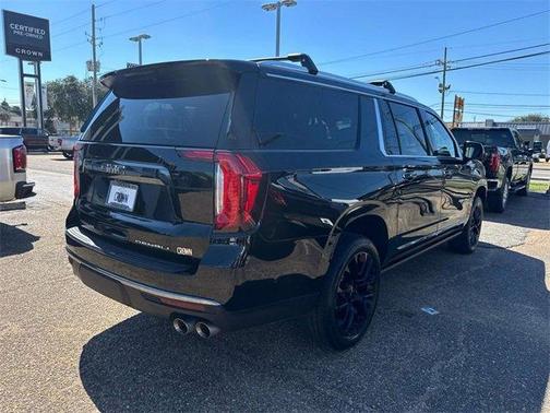 2023 GMC Yukon XL Denali Ultimate