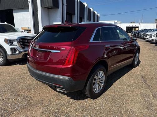 2017 Cadillac XT5 Base
