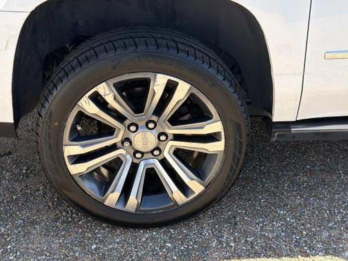 White Frost 2018 GMC Yukon XL Denali
