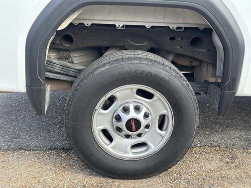 2024 GMC Sierra 2500 Pro