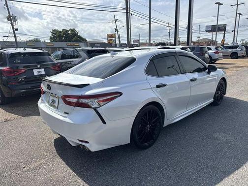 Pearl 2019 Toyota Camry XSE