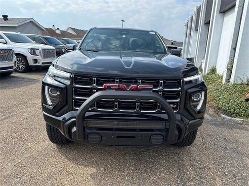 2025 GMC Canyon AT4