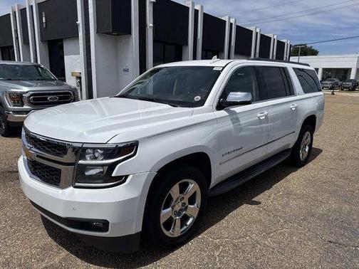 Summit White 2016 Chevrolet Suburban LT