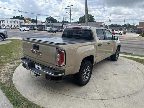 2022 GMC Canyon AT4 w/Leather