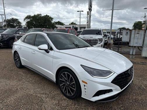 2021 Hyundai SONATA Limited