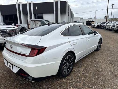 2021 Hyundai SONATA Limited