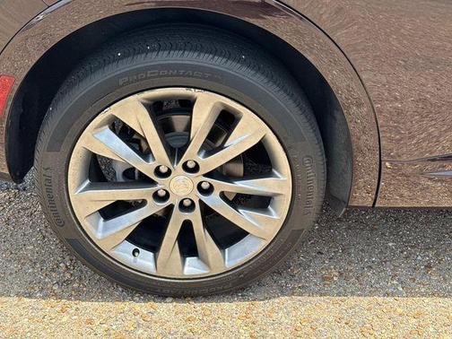 Garnet 2021 Buick Envision Avenir