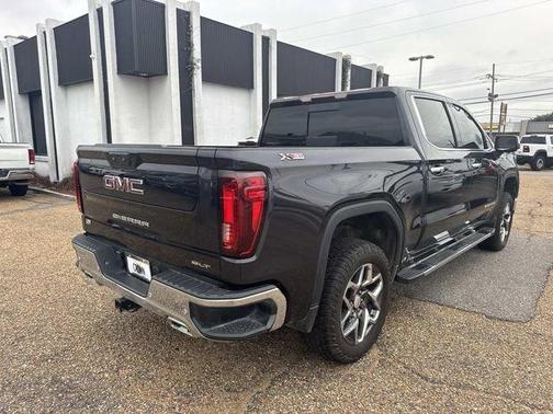 Titanium 2024 GMC Sierra 1500 SLT