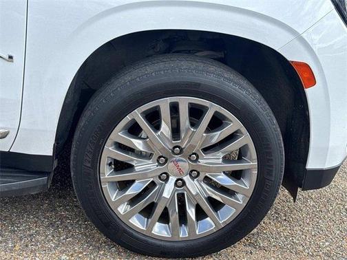 2021 GMC Yukon XL SLT