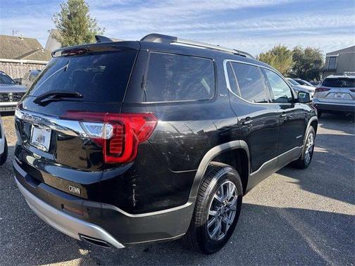 2020 GMC Acadia SLT