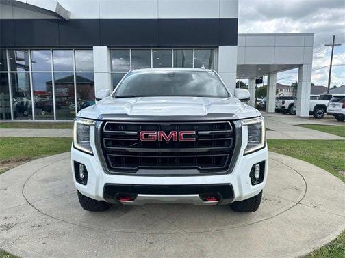 2022 GMC Yukon XL AT4