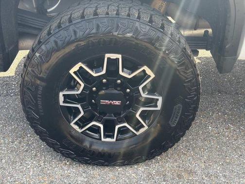 Summit White 2026 GMC Sierra 2500 AT4X