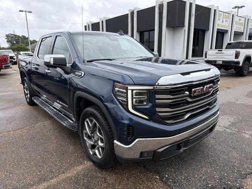 Pacific Blue Metallic 2022 GMC Sierra 1500 SLT