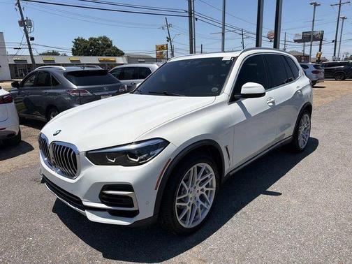 Alpine White 2023 BMW X5 sDrive40i