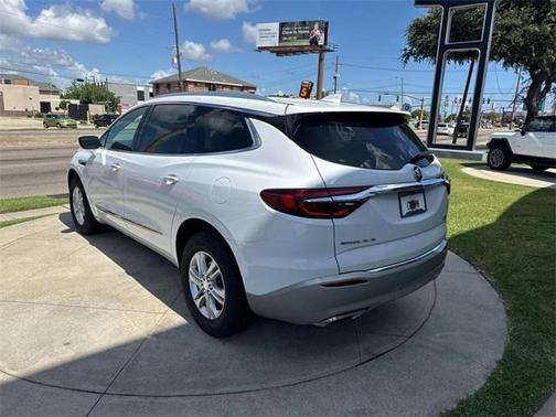 2021 Buick Enclave Essence