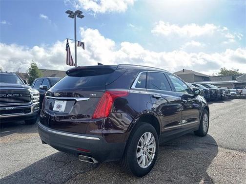 2017 Cadillac XT5 Base