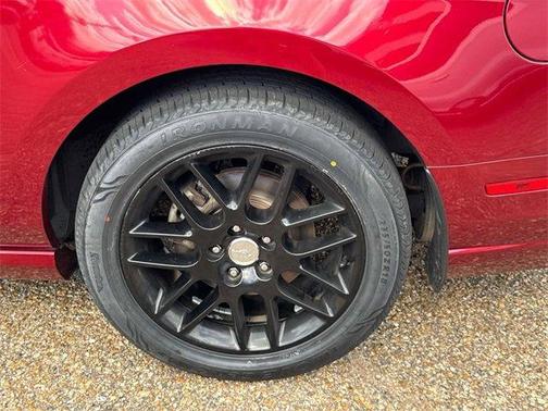 2014 Ford Mustang V6