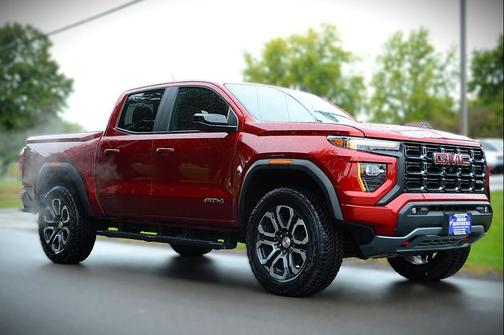 2023 GMC Canyon AT4