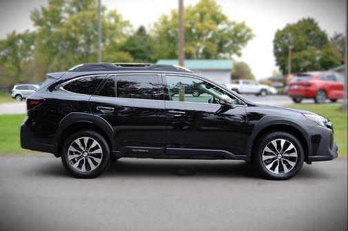 2024 Subaru Outback Touring XT