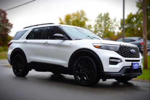 2024 Ford Explorer ST-Line