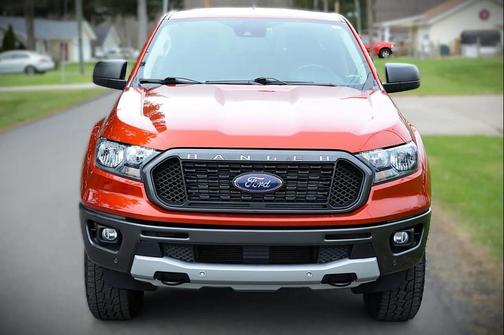 Hot Pepper Red Metallic Tinted Clearcoat 2023 Ford Ranger XLT