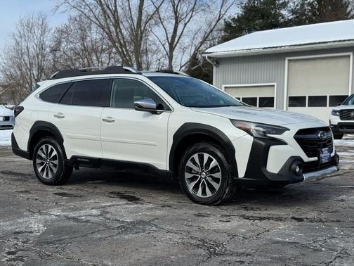 2023 Subaru Outback Touring XT