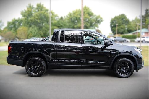 2024 Honda Ridgeline Black