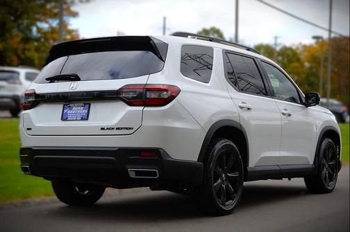 2023 Honda Pilot AWD Elite