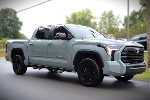 2025 Toyota Tundra SR5