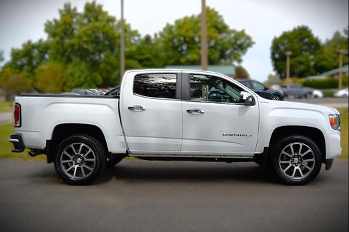 2022 GMC Canyon Denali